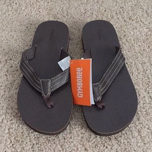 Boys brown flip flops size 2-3